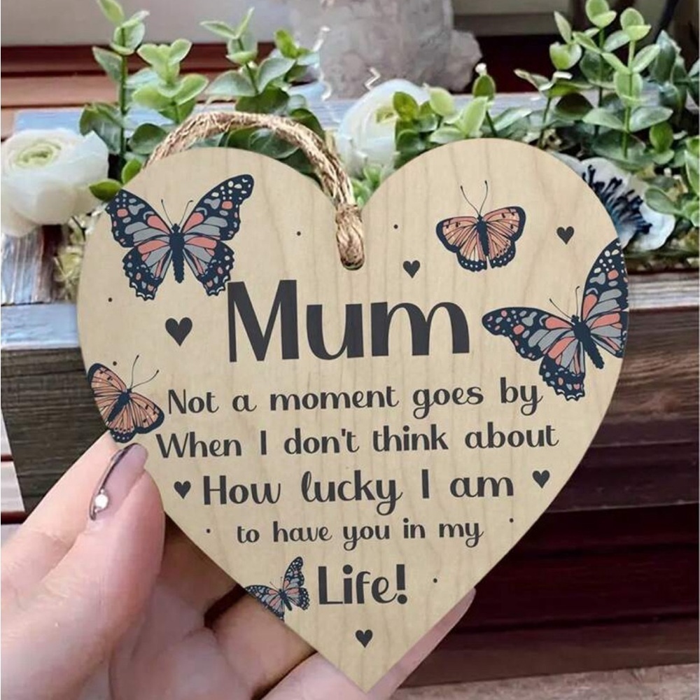 Mom Wooden Heart Hanging - Picture 1 of 6